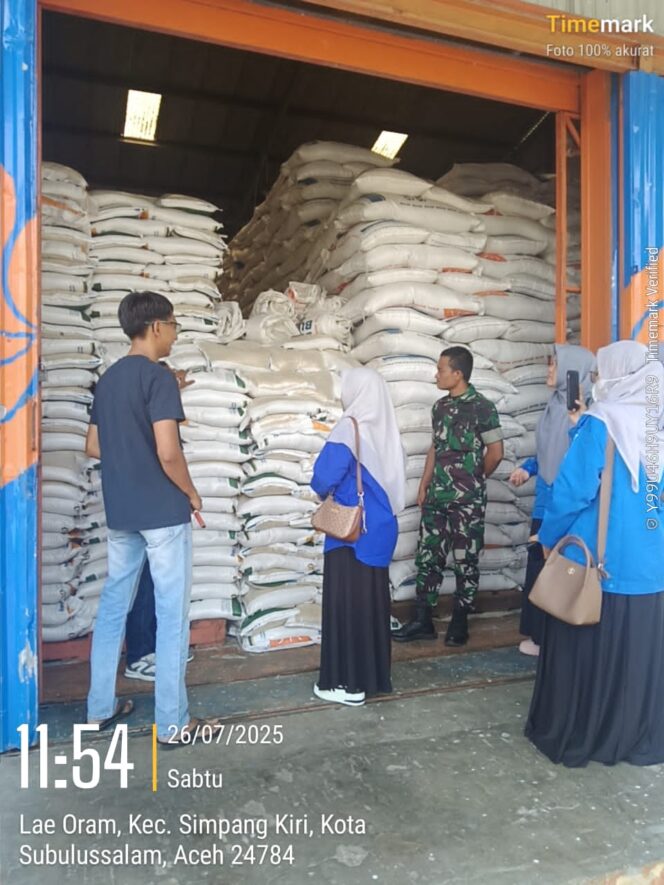 
					Harga Beras Meroket, 800 Ton Beras Miskin Bulog Subulussalam Mangkrak di Gudang Belum Tersalurkan