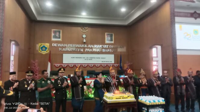 
					Bupati Pakpak Bharat Hadiri Paripurna DPRD Hari Jadi Pakpak Bharat Ke 22 