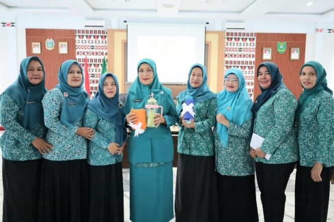 
					TP PKK Madina Sosialisasi Bank Sampah dan Pemanfaatannya