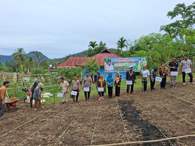 
					1 Polisi 1 Desa Polres Pakpak Bharat Ikut Launching Tanam Bibit Jagung Dan Pengecekan Tumbuh Kembang Tanaman Jagung.
