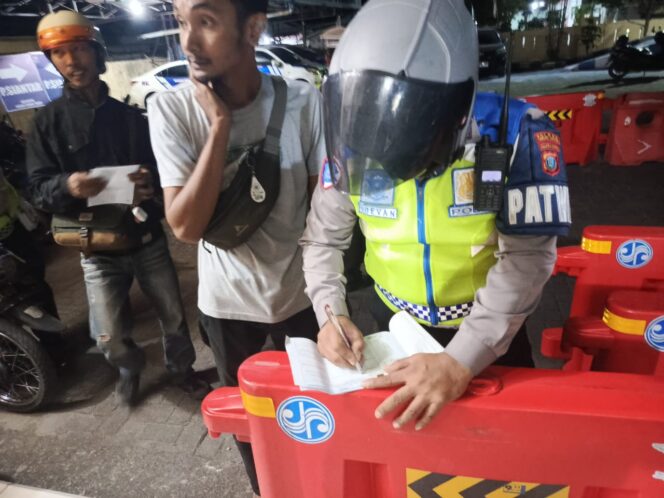 
					Satlantas Polres Tebing Tinggi Tertibkan 30 Sepeda Motor Berknalpot Blong