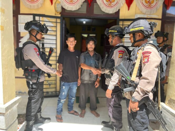 
					Patroli Brimob Aceh di Kabupaten Aceh Singkil: Meningkatkan Keamanan dan Ketertiban