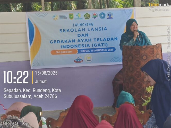 
					Ibu Walikota Subulussalam dan Kades Sepadan laouncing Sekolah Lansia Kota Subulussalam