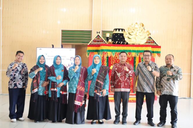 
					TP PKK Madina Semarakkan HUT ke-80 Indonesia dengan Lomba Tor Tor Naposo Nauli Bulung