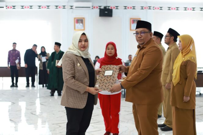
					Wabup Madina Lantik Tujuh Pejabat di Lingkungan Pemda Madina