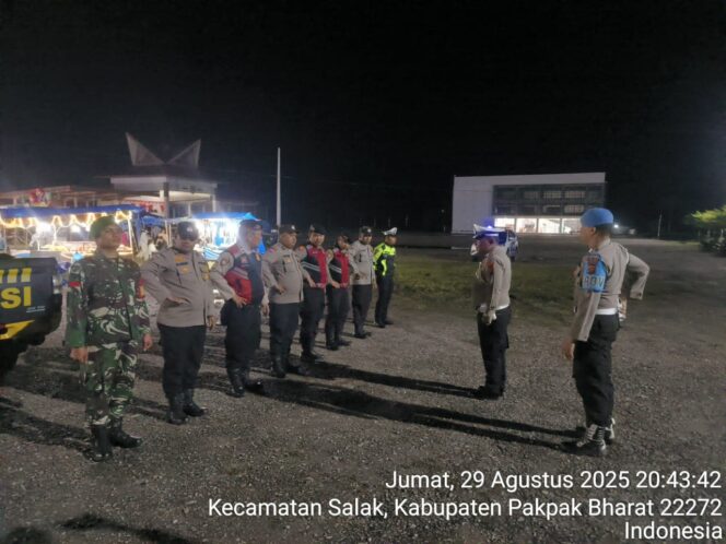 
					Patroli Gabungan TNI – Polri Cipta Kondisi Kamtibmas Di Wilayah Kabupaten Pakpak Bharat Kondusif.