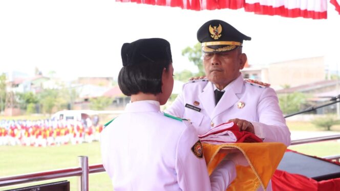 
					Bupati Dairi Pimpin Upacara HUT RI, ke – 80