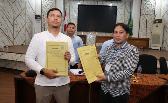 
					Ketua FWP terpilih, Syaifullah Defaza (kiri), dan Ketua DK FWP terpilih, Khairul Muslim (kanan).
