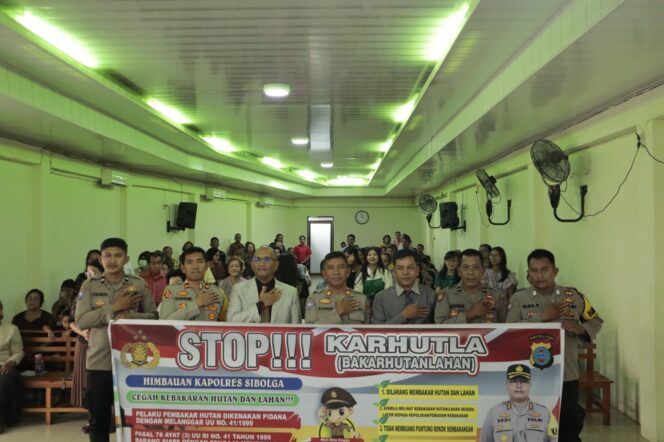 
					Dalam Rangka Minggu Kasih, Polres Sibolga Sosialisasi Call Center 110 Polres Sibolga