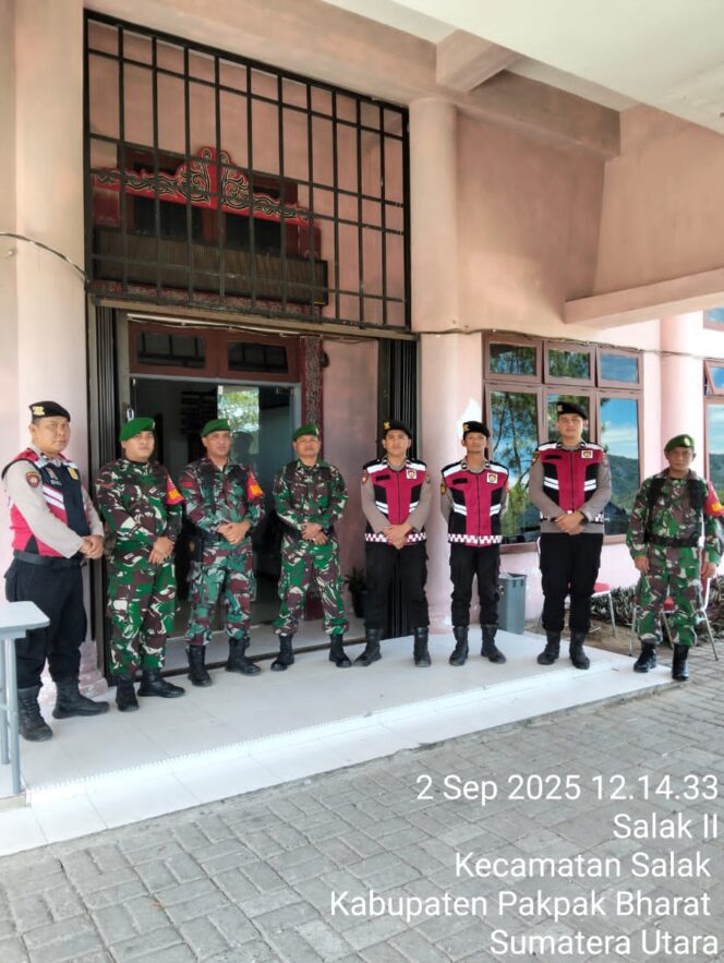 
					TNI – Polri Sinergitas Gelar Patroli Gabungan Amankan Objek Vital Di Wilayah Hukum Polres Pakpak Bharat