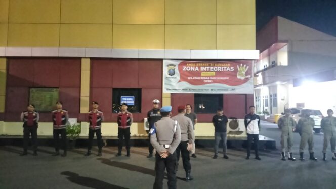 
					Patroli Gabungan Skala Besar Digelar Polres Sibolga Guna Ciptakan Kamtibmas Kondusif