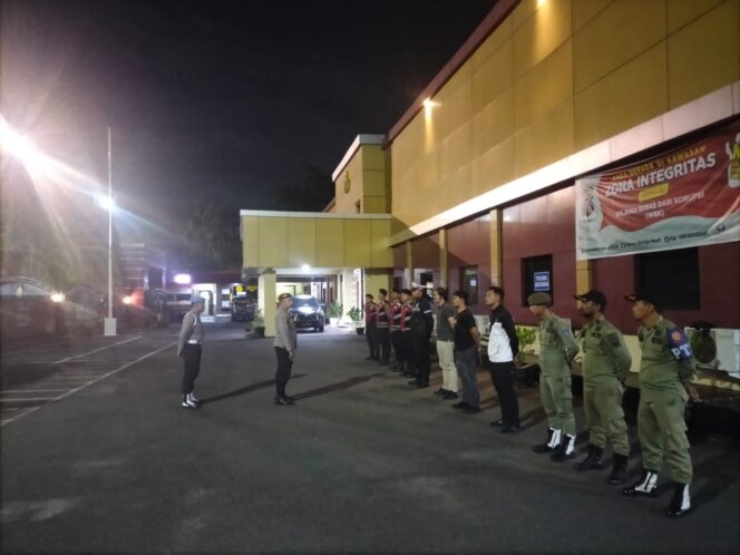 
					Patroli Gabungan Skala Besar Digelar Polres Sibolga Guna Ciptakan Kamtibmas Kondusif