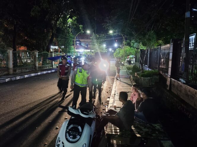 
					Patroli Gabungan Skala Besar di Sibolga, Jaga Situasi Kamtibmas Tetap Kondusif