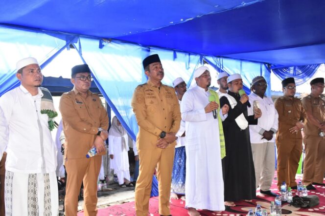 
					Bupati Saipullah Hadiri Kegiatan Sejuta Sholawat