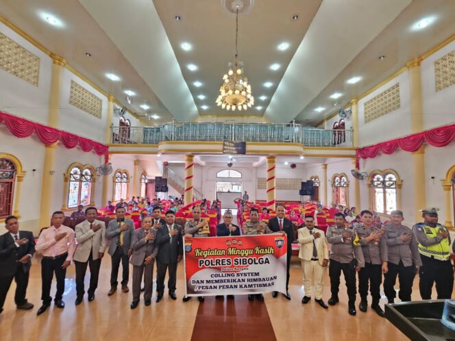 
					Sambangi Gereja GPI Sidang Sambas, Polres Sibolga Berikan Pesan Kamtibmas
