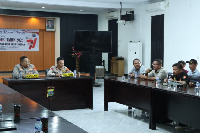 
					Perkuat Kolaborasi Dengan Insan Pers Sibolga, Polres Sibolga Laksanakan Coffee Morning