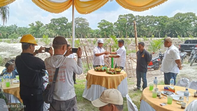 
					PTPN IV Regional 2 Tanjung Garbus Gelar Tutup Tanam dan Santuni Anak Yatim