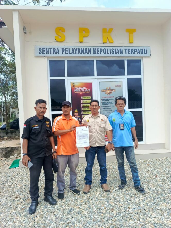 
					Kaca Mobil Dilempar Batu, Keluarga Wartawan Trauma — Kapolres Diminta Tangkap Pelaku Teror dan Pengrusakan