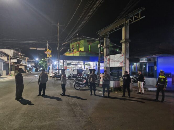 
					Cegah Aksi Tawuran Dan Kejahatan Lain, Patroli Dialogis Polres Sibolga Ditempat Rawan Kejahatan