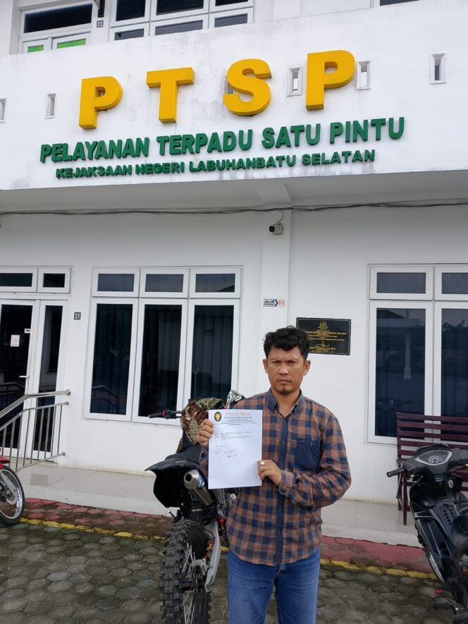 
					Perkumpulan PENJARA Laporkan Dugaan Korupsi Pengadaan Buku ke Kejari Labusel