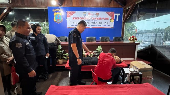 
					Sambut HUT ke-74, Humas Polda Sumut Gelar Donor Darah Serentak Wujud Kepedulian untuk Sesama