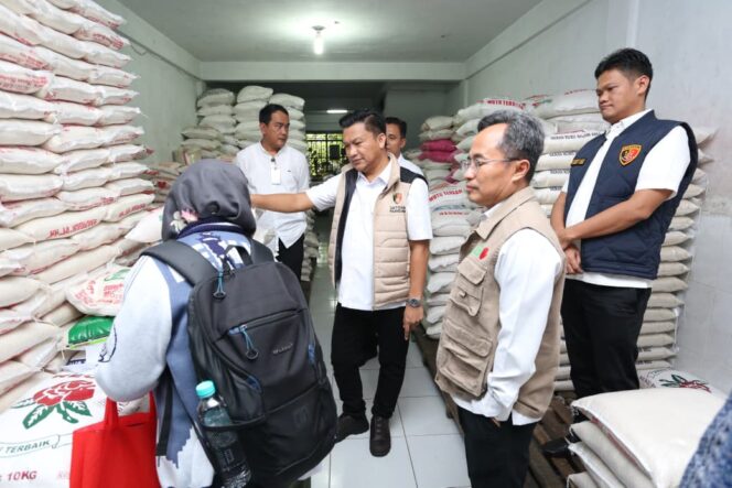 
					Tim Satgas Pangan Pusat dan Polda Sumut Sidak Harga Beras di Sejumlah Pasar Medan
