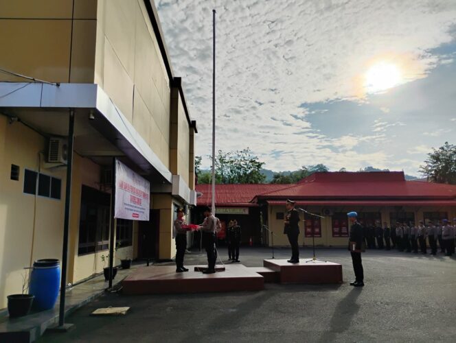 
					Upacara Peringatan Hari Sumpah Pemuda ke-97 Tahun 2025 di Polres Sibolga Berlangsung Khidmat dan Penuh Semangat Kebangsaan