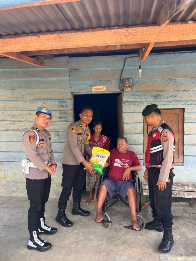 
					Tebar Kebaikan Kepada Masyarakat Polres Pakpak Bharat Laksanakan Kegiatan Minggu Kasih