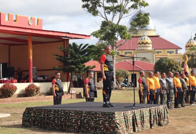 
					Pembukaan Pertandingan Volly Antar Pelajar SMA Dan Perlombaan Memasang Tenda Posko Warnai HUT Brimob Polri Ke – 80 Tahun 2025