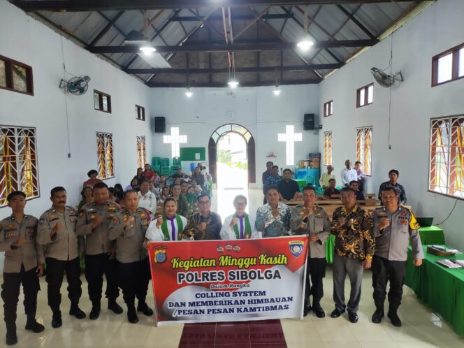 
					Polres Sibolga Sosialisasi Call Center 110 Dan Himbauan Kamtibmas Kepada Jemaat Gereja BNKP Sibolga