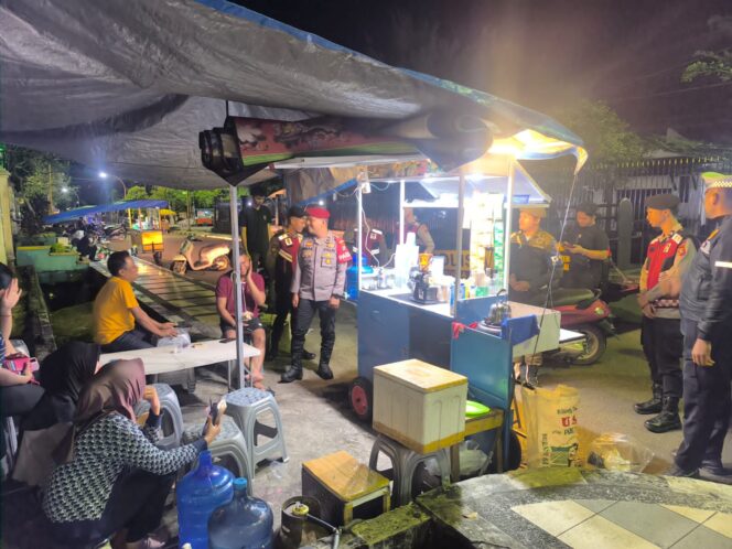 
					Patroli Tiga Pilar Polres Sibolga Intensif, Antisipasi Kejahatan Jalanan