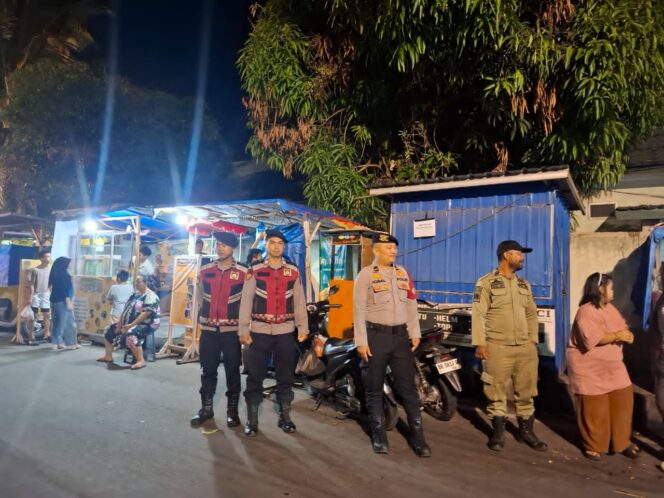 
					Patroli Kota Presisi Dan Objek Vital Satuan Samapta Polres Sibolga, Laksanakan Patroli Dialogis