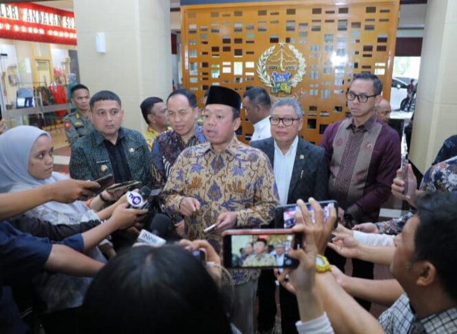 
					Sertipikat Terbitan Lama Jadi Pemicu Tumpang Tindih, Menteri Nusron Minta Masyarakat Lakukan Ini