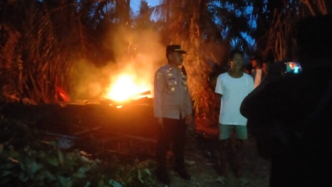 
					Polres Langkat Respons Cepat Video Viral ‘Penggerebekan Emak-Emak’, Personel Temukan Dua Lokasi Diduga Sarang Narkoba