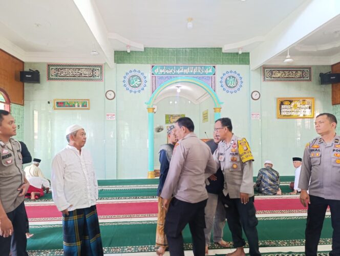 
					Kepada Jemaah Masjid Al-Ikhsan Sibolga, Polres Sibolga Himbau Warga Tidak Lakukan Tindak Pidana