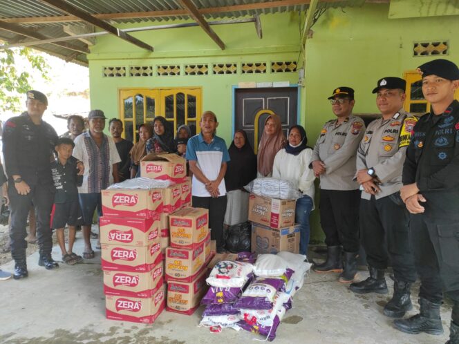 
					Warga Lingkungan III dan IV ucapkan Terima Kasih kepada Kapolda dan Kapolres Langkat dan Kapolsek Besitang