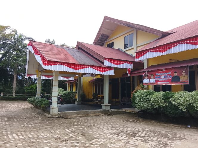 
					Mobil Dinas BPKK Aceh Singkil Tak Terlihat di Hari Pertama Kerja, Publik Pertanyakan Disiplin Aparatur