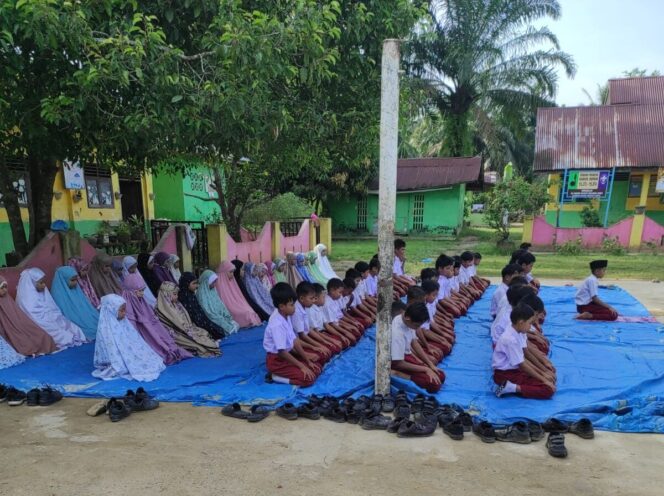 
					SD N 054923 Gelar Latihan Sholat Ied dan Sosialisasi Zakat Fitrah