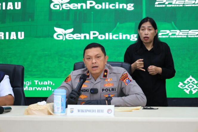 
					Polda Riau Amankan Heroin dari Dua Tersangka di Bengkalis, Ditaksir Bernilai Rp68 Miliar