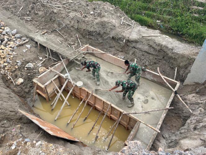
					Kodim 0210/TU Rampungkan Jembatan Modular di Desa Hutagalung Siwaluompu