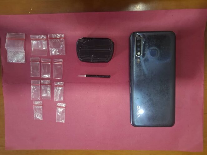 
					Polsek Bonai Darussalam Tangkap Pengedar Sabu, Satu Paket Narkotika Disita