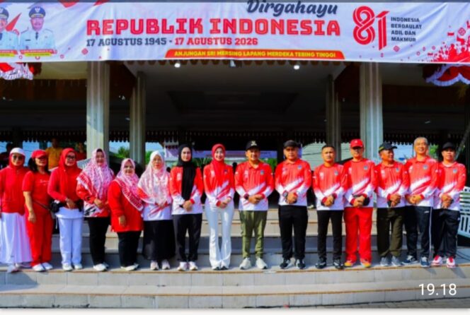 
					RIBUAN WARGA TEBING TINGGI PADATI LAPANGAN MERDEKA MERIAHKAN SEMARAK HUT KE-81 RI
