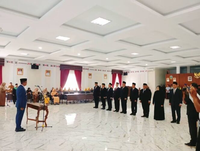 
					Bupati Saipullah Lantik 9 Pejabat Eselon II, dilingkungan Pemda Madina